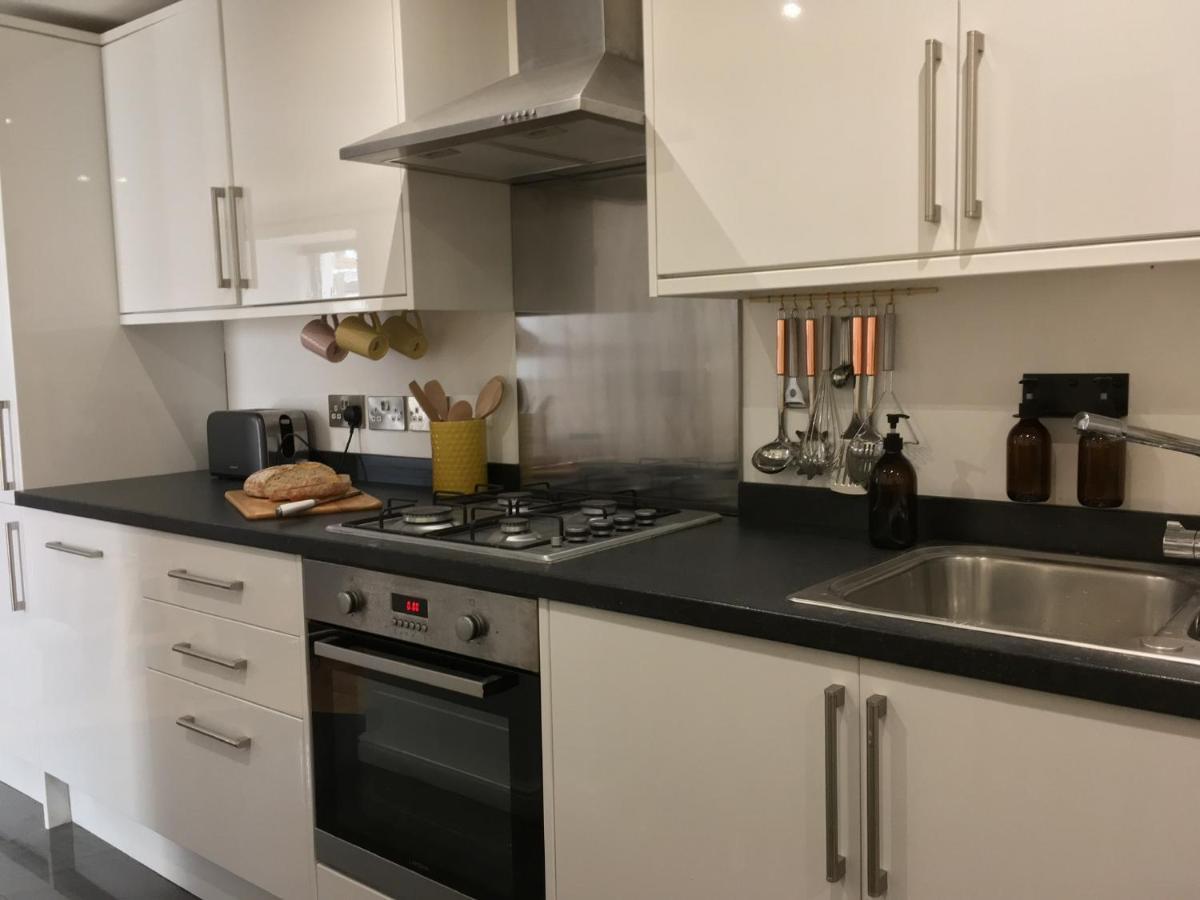 Vakantiehuis Berachah - Garden With Hot Tub Sleeps 6 Torquay